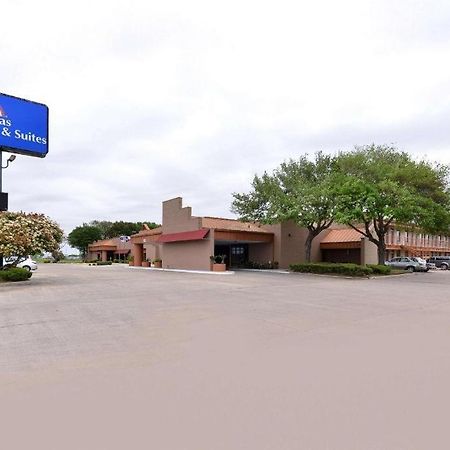 Americas Best Value Inn & Suites فيكتوريا المظهر الخارجي الصورة