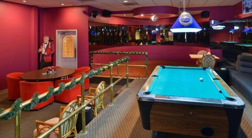 Americas Best Value Inn & Suites فيكتوريا المظهر الخارجي الصورة