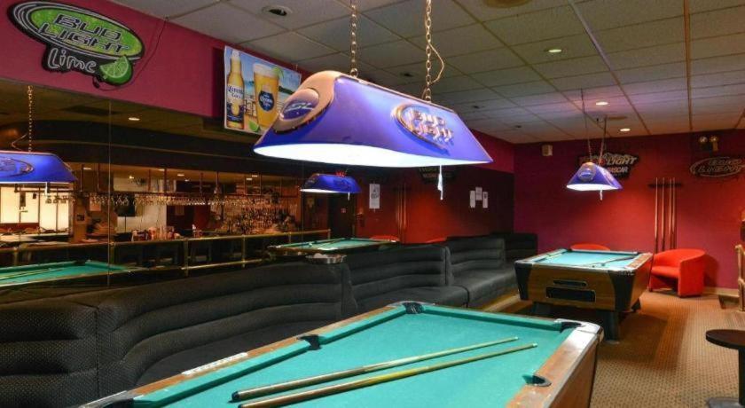 Americas Best Value Inn & Suites فيكتوريا المظهر الخارجي الصورة