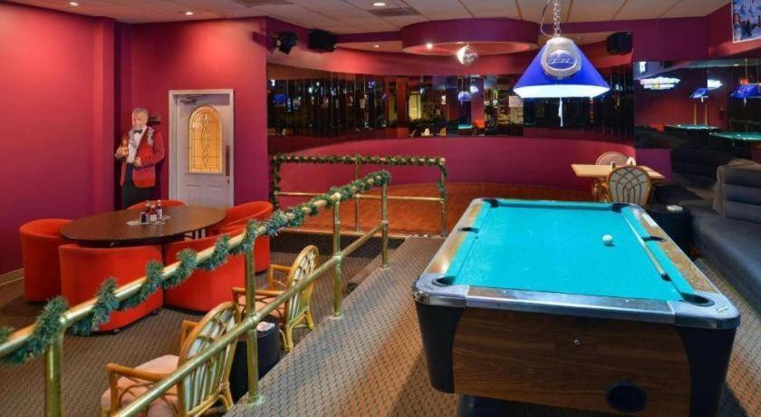 Americas Best Value Inn & Suites فيكتوريا المظهر الخارجي الصورة