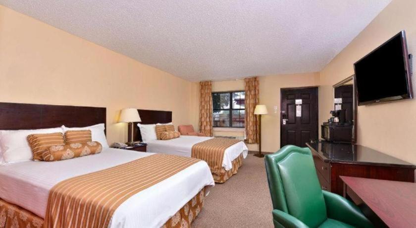 Americas Best Value Inn & Suites فيكتوريا المظهر الخارجي الصورة